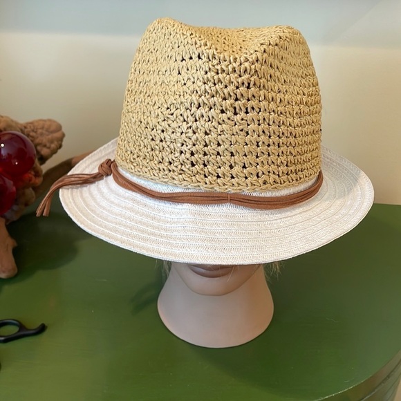 Beach by Flora Bella  tan and white straw hat - Picture 1 of 6
